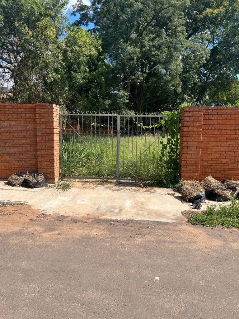 Vendo hermoso terreno en barrio Luis A. del Paraná