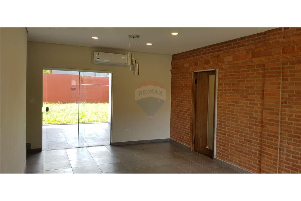 Hermoso duplex zona peron — foto 3