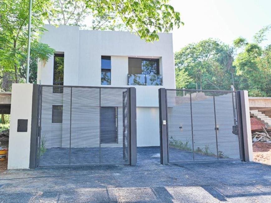 Vendo duplex terminado zona yacht!