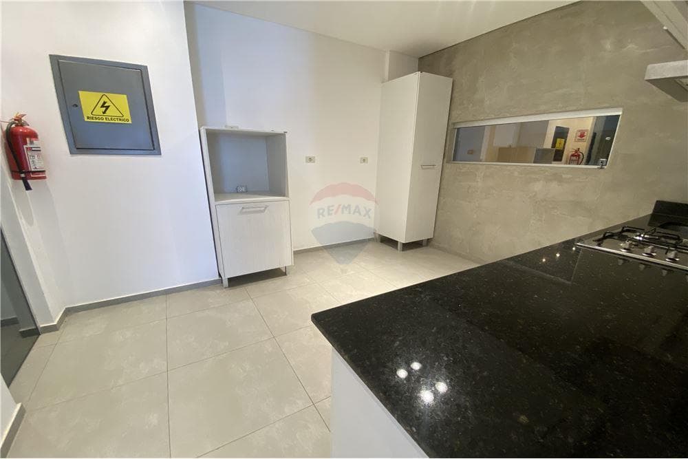 En venta amplio depto de 2 habitaciones + 2 cochera, foto 5