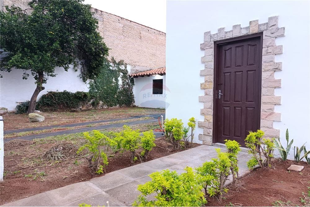 Amplia casa en alquiler zona Corrales, foto 2