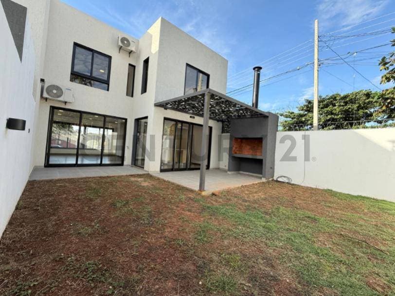 de Casa Dúplex en Luque, Central, foto 4