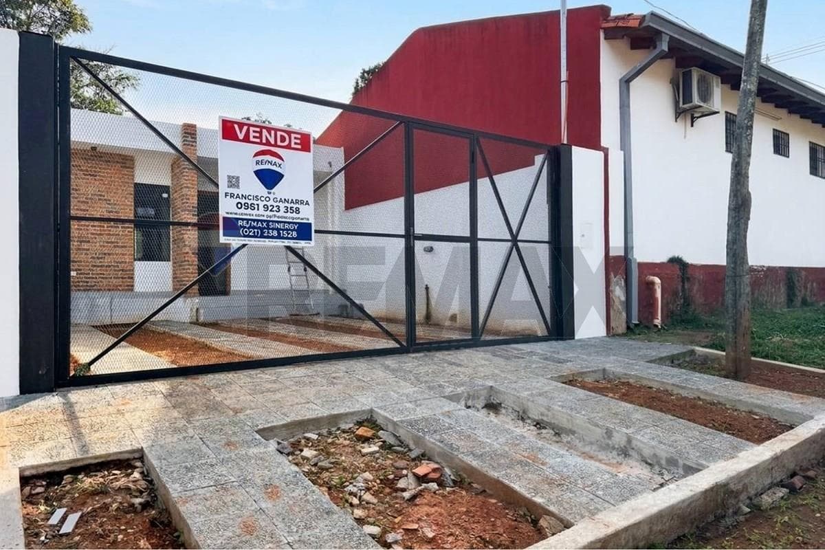 Chalet - Venta - Luque, Central, Paraguay, foto 2