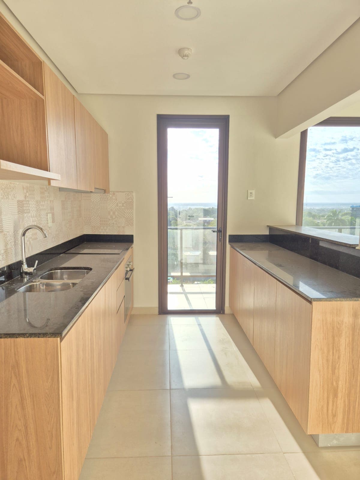 Hermoso Dpto de 3 Habit en Suite en Las Lomas — foto 3