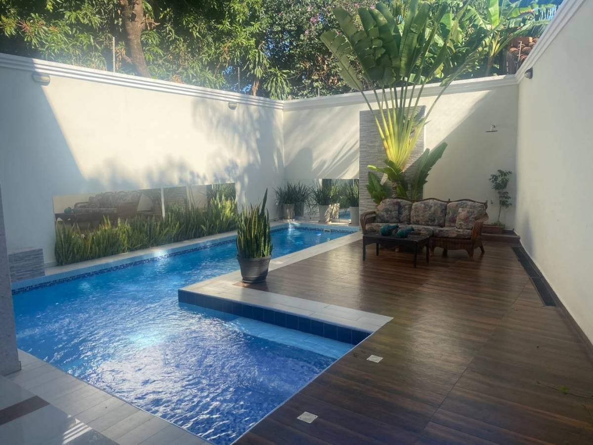 Hermosa residencia de 3 habs. En barrio Jara, foto 1