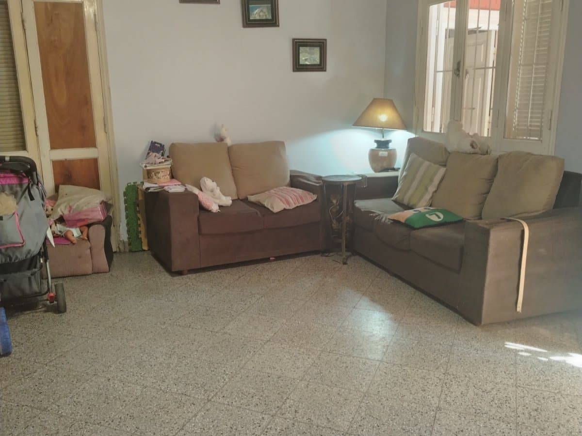 Casa en barrio mbocayaty — foto 2