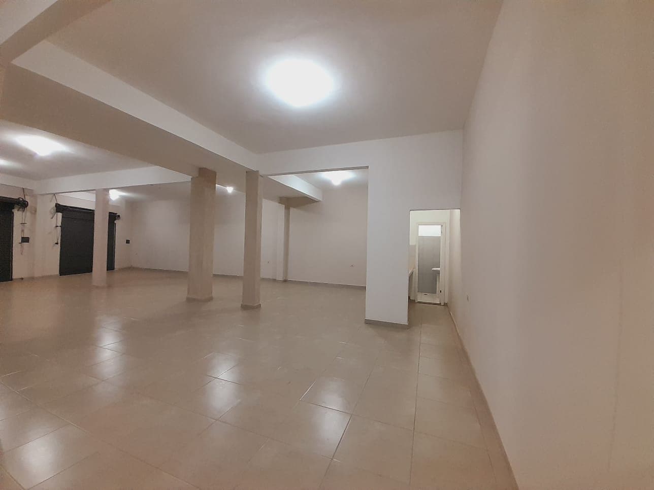 Salon comercial en Villa Elisa, foto 4
