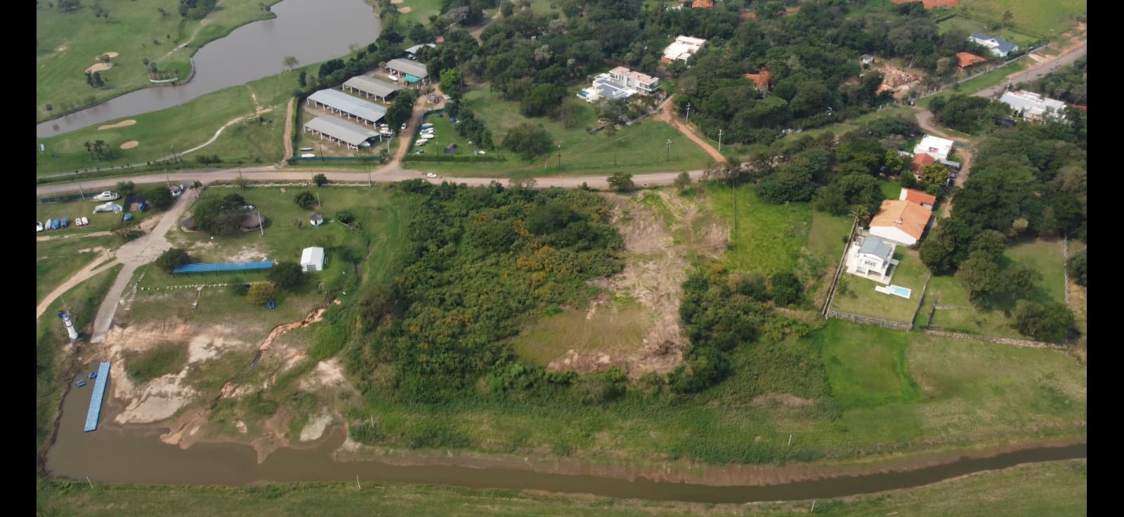 En venta importante terreno en barrio cerrado surubi´i, foto 4