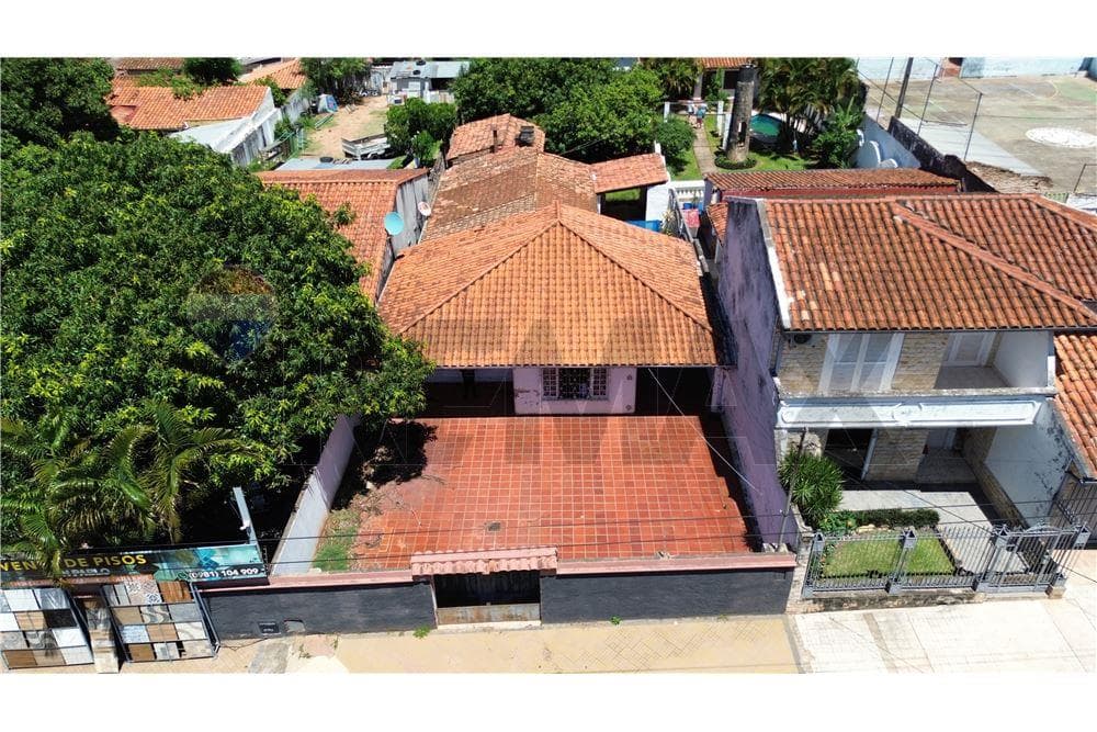 Casa a precio de terreno Barrio Hipodromo Asuncion