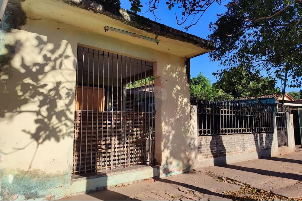 Terreno con casa en Luque tercer barrio, foto 5