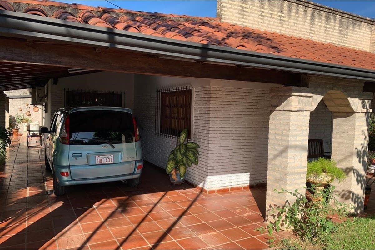 Gran casa en barrio san jorge, Asunción — foto 4