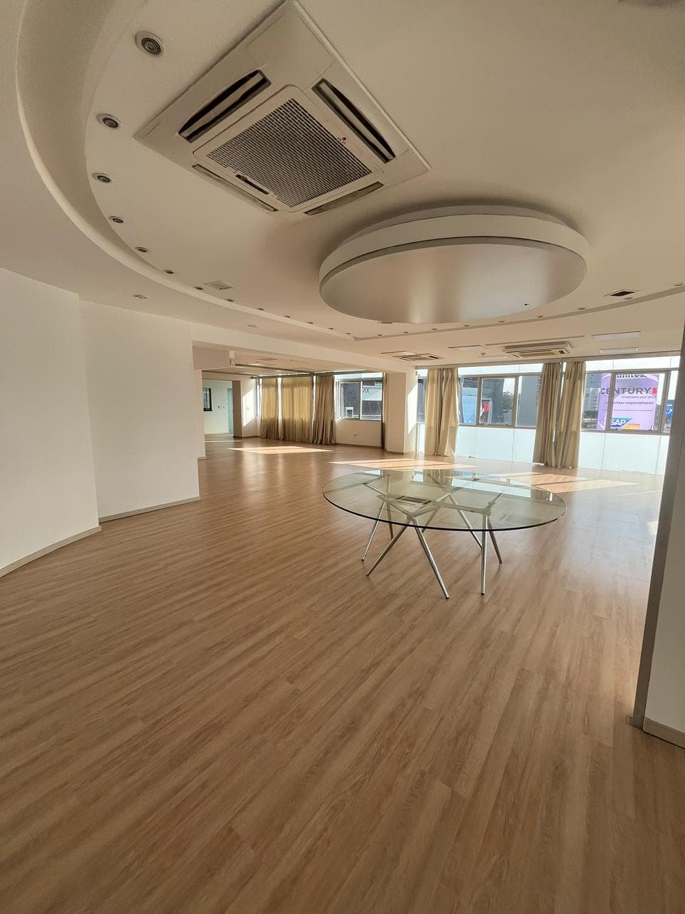 Zona shopping la galería - alquilo oficina de 220m2, foto 1