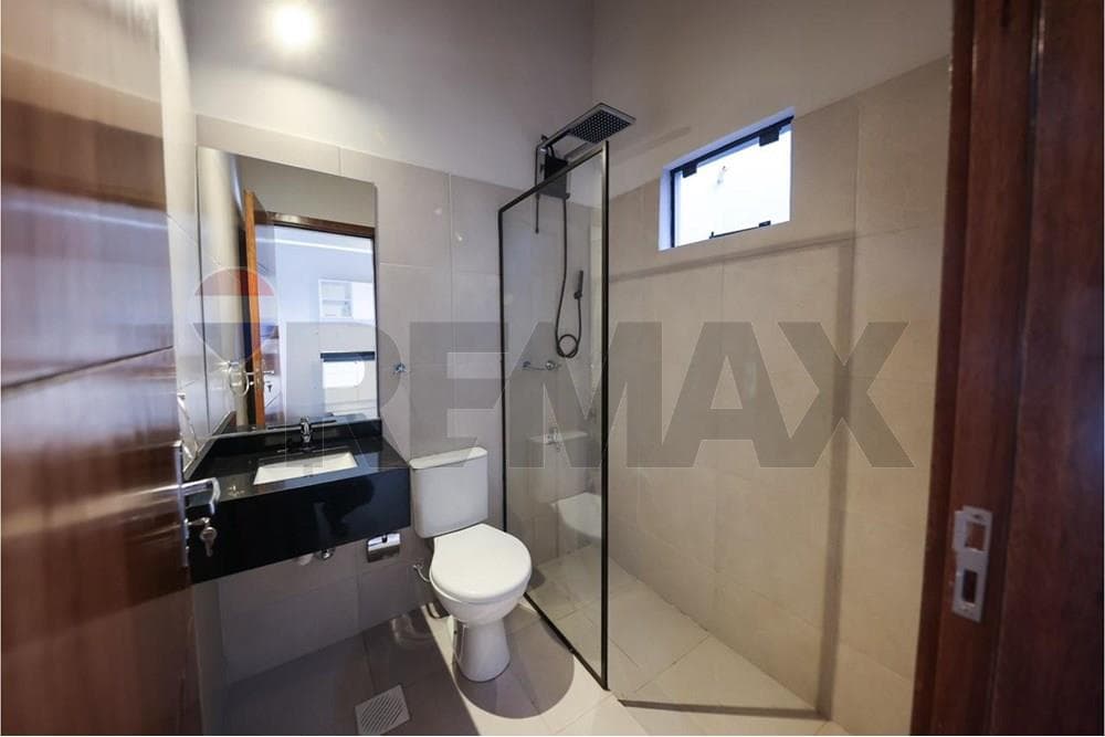 Casa - Venta - Luque, Central, Paraguay — foto 4