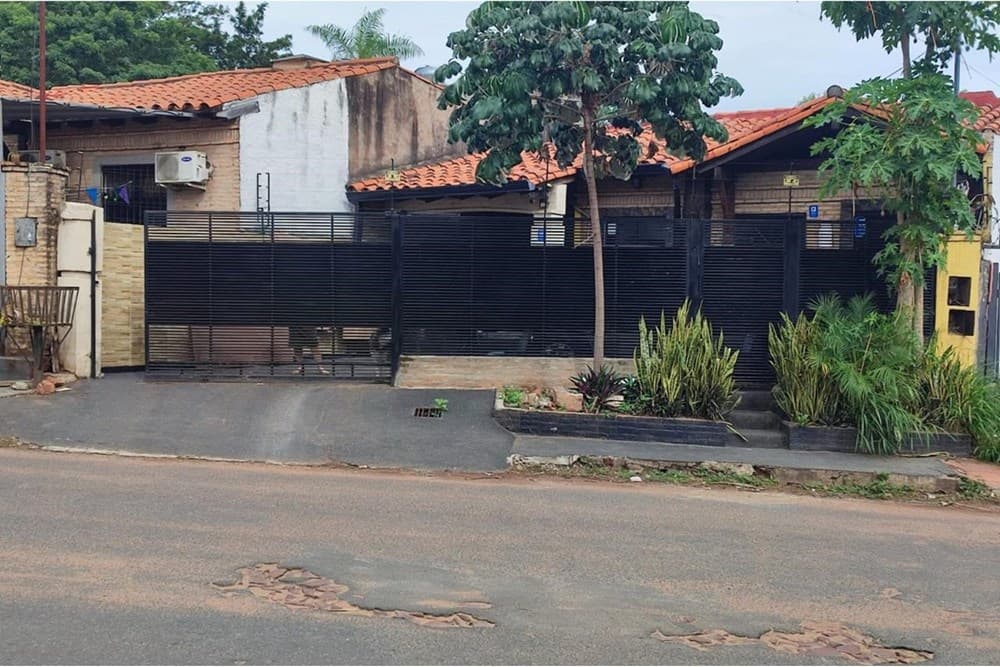 Amplia casa en la ciudad de Villa Elisa, foto 4