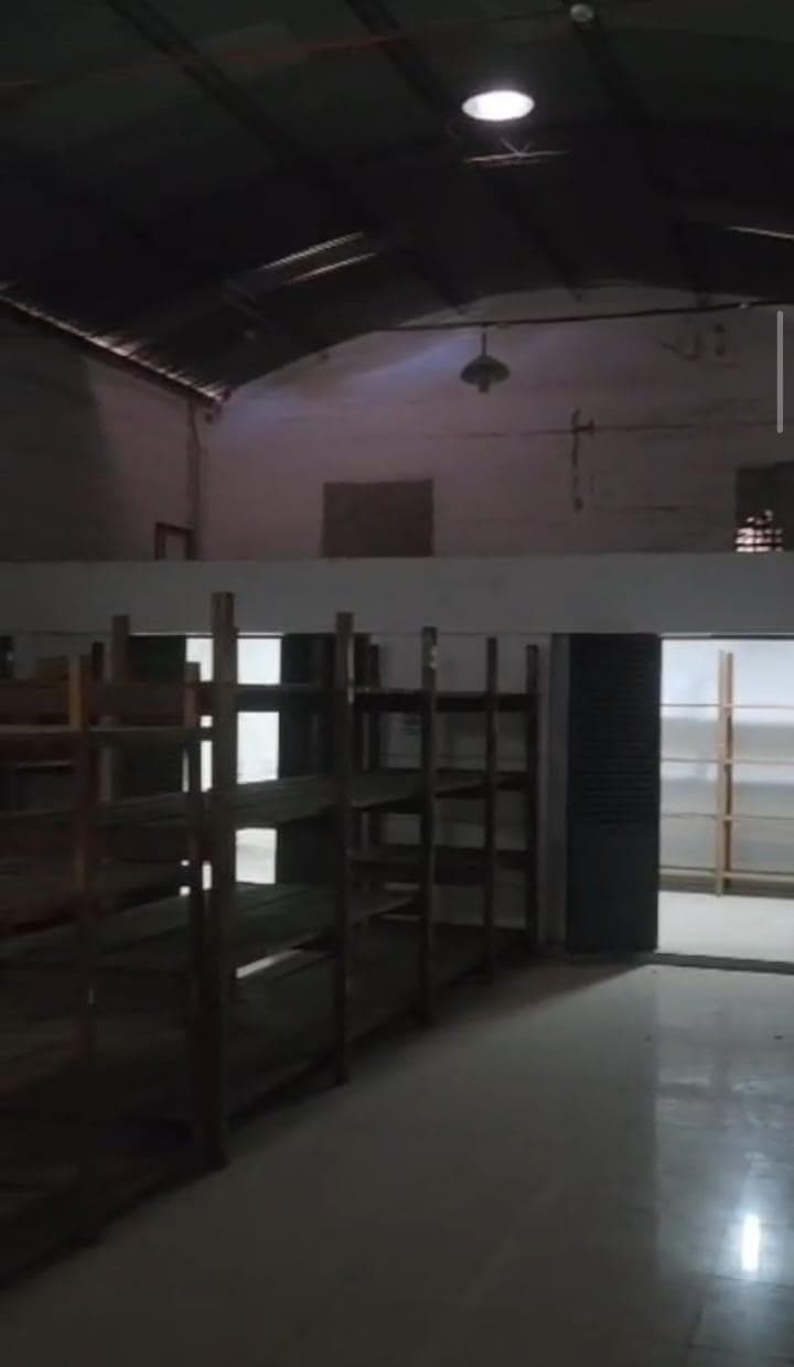 Depósito con oficinas en alquiler – zona 4 mojones, foto 5