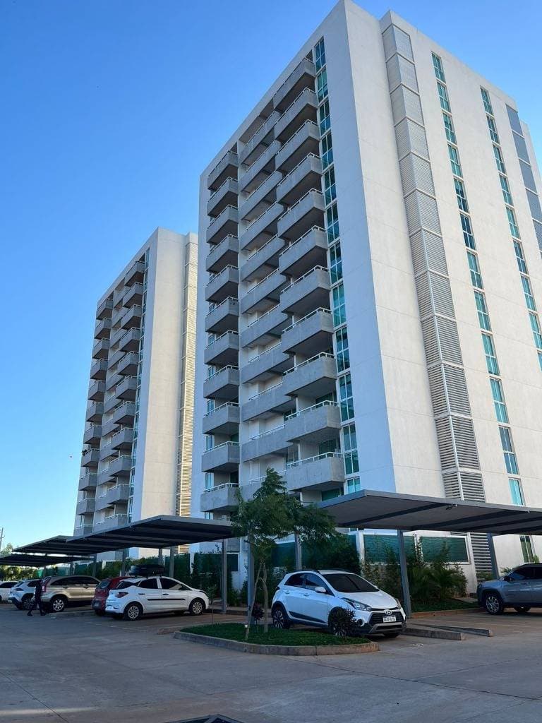 En Alquiler Departamento Amoblado de 2 dormitorios en Altamira Surubi’i