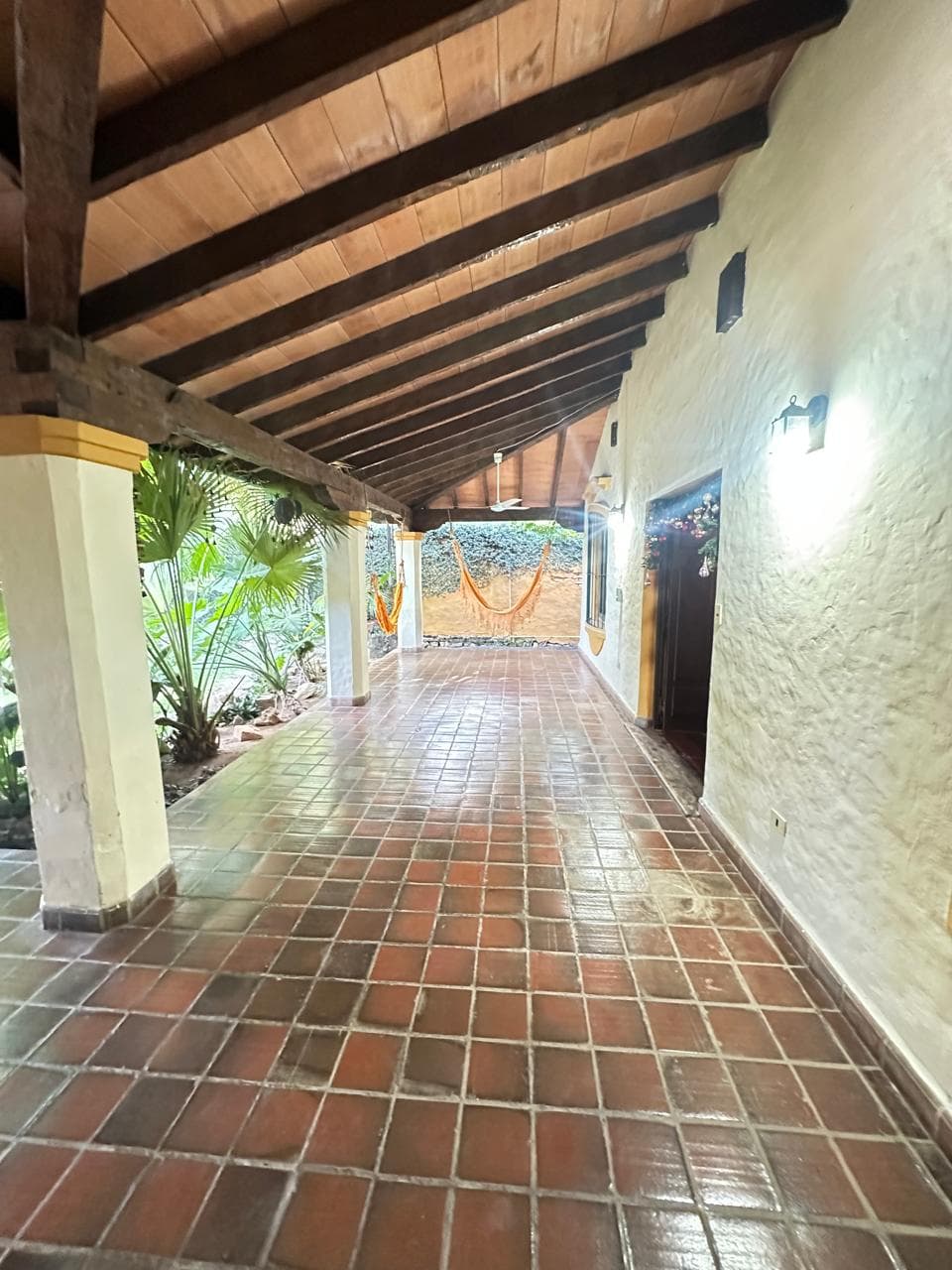 Terreno con casa a demoler o remodelar mburucuya Asunción, foto 5