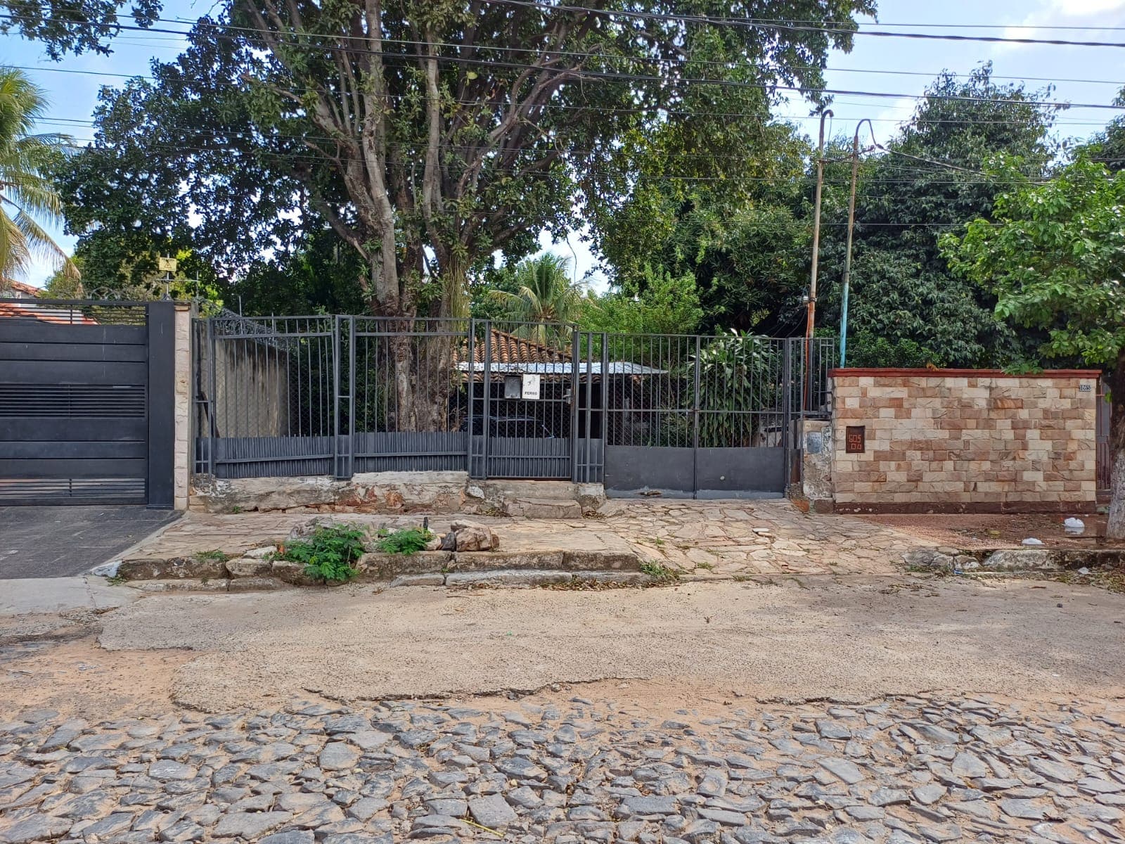 En Venta - Terreno con Casa en Barrio Jara, foto 2