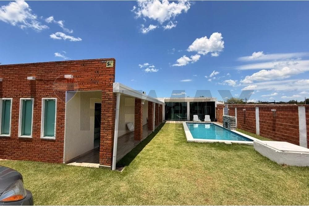 Casa - Alquiler - San Bernardino, Paraguay, Es tu oportunidad!