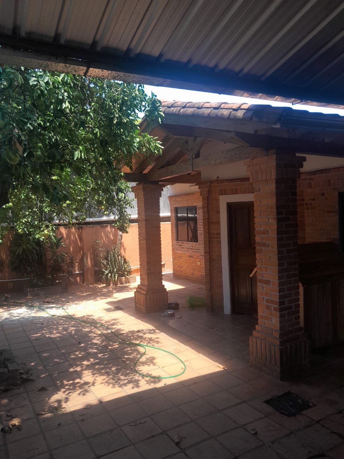 Casa en Luque 4to barrio, foto 2