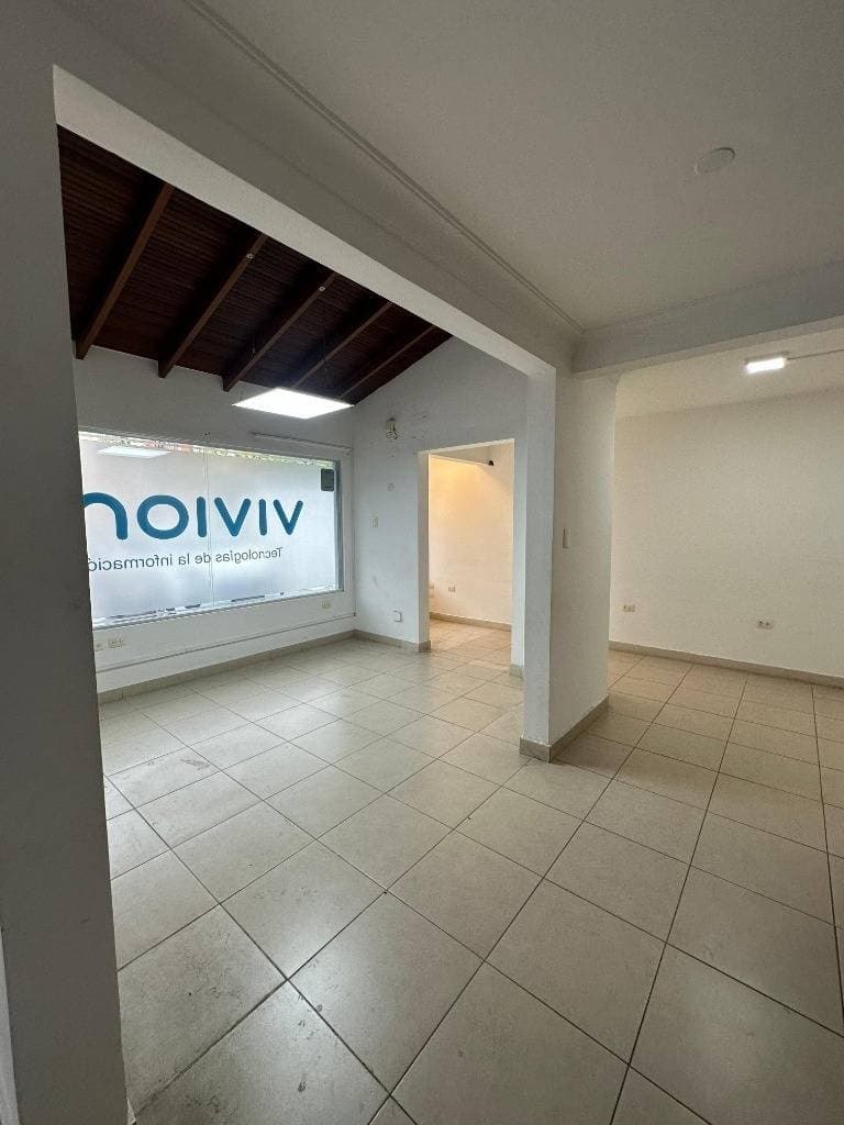gran propiedad para uso comercial, foto 3