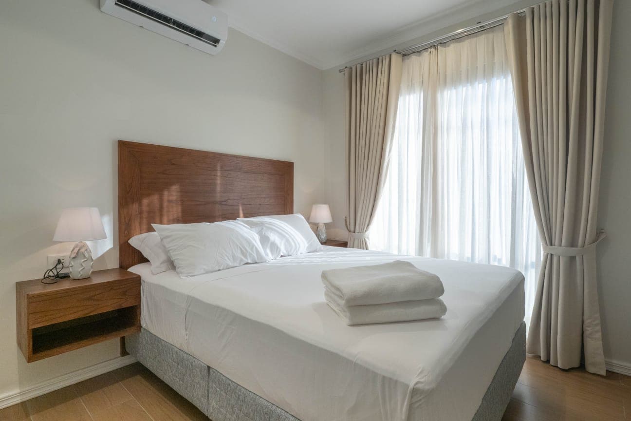 En venta lujoso tríplex amoblado en loma pyta, foto 5