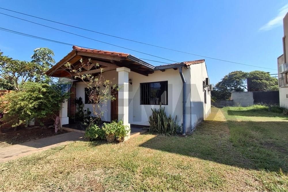 Casa en alquiler - Mariano Roque Alonso, foto 2
