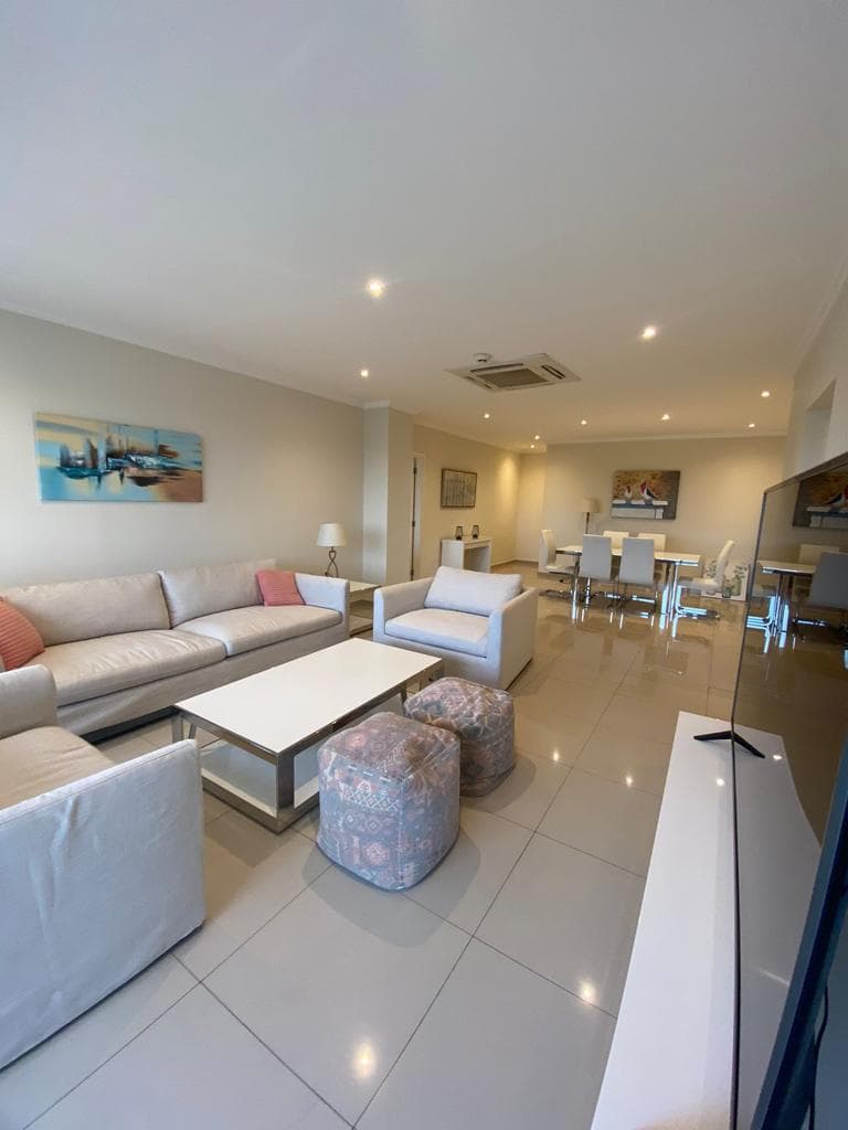 Avda. Molas lopez amplio penthouse de 400m2 en alquiler