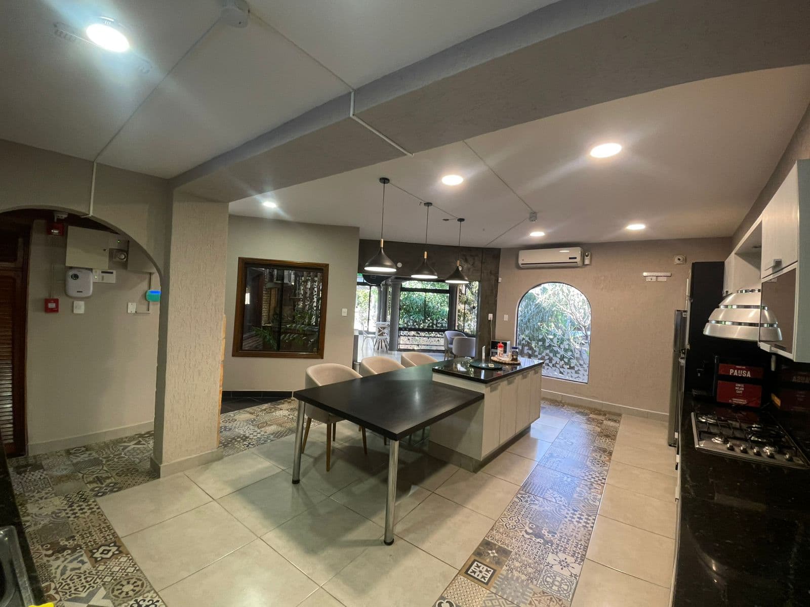 En venta hermosa residencia en Asunción, foto 2