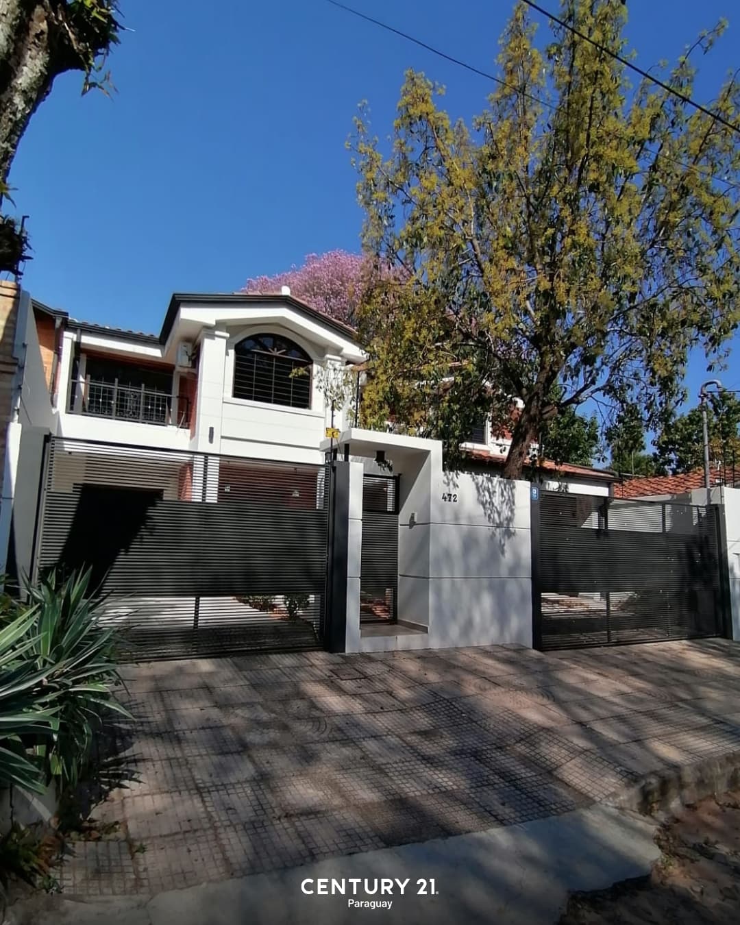 hermosa casa en el barrio Mburucuya — foto principal