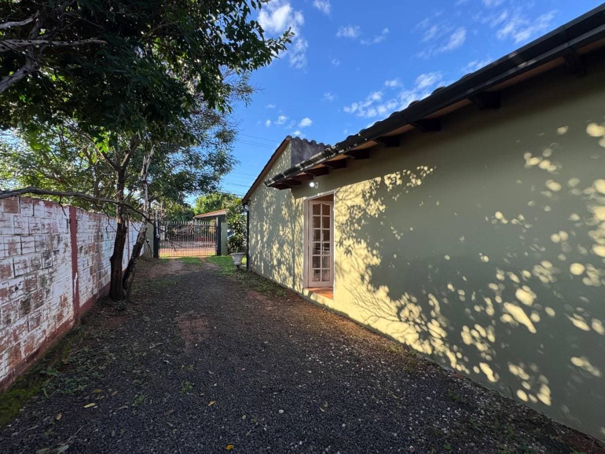 Casa en capiata ruta 1, foto 2