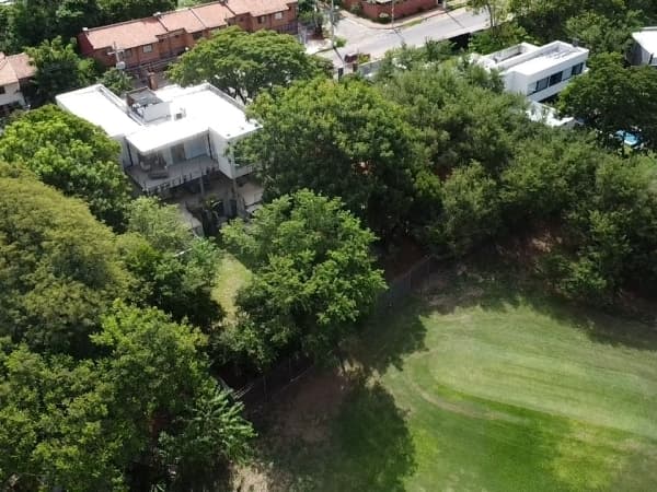 Hermosa casa en lambare zona yacht — foto 4