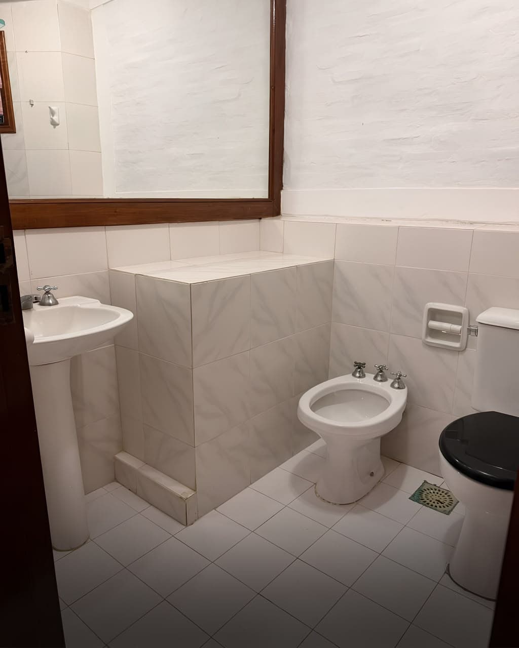 Casa En Alquiler – Barrio Mburucuyá, foto 2