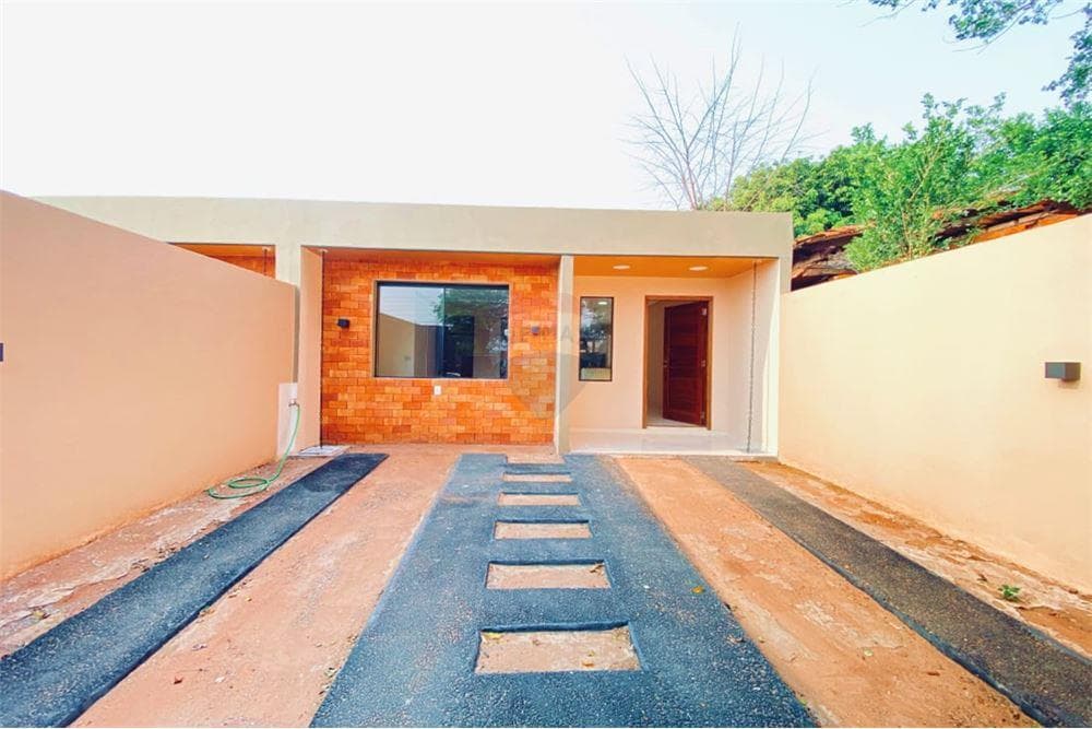 Vendo amplio chalet en Ñemby, san carlos ✨