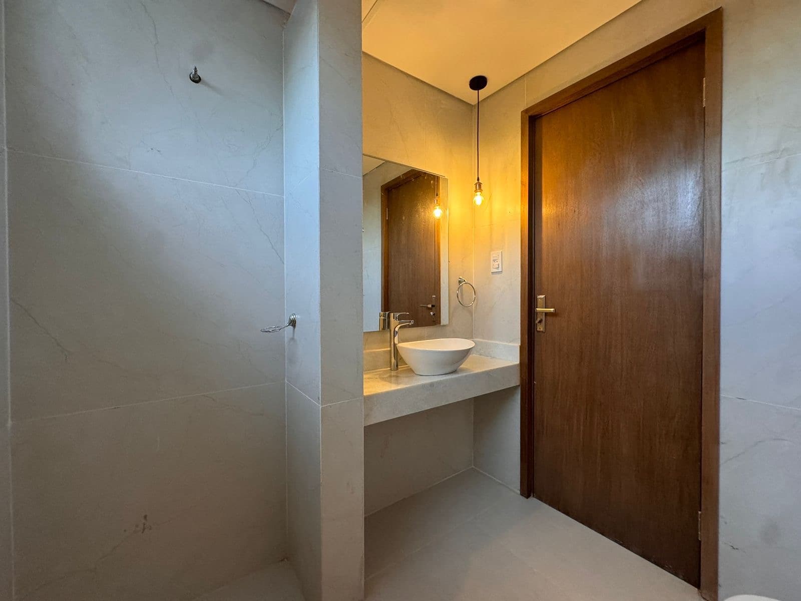 Dúplex a estrenar ubicado en el estratégico cuarto Barrio, zona Villa Adela✨, foto 3