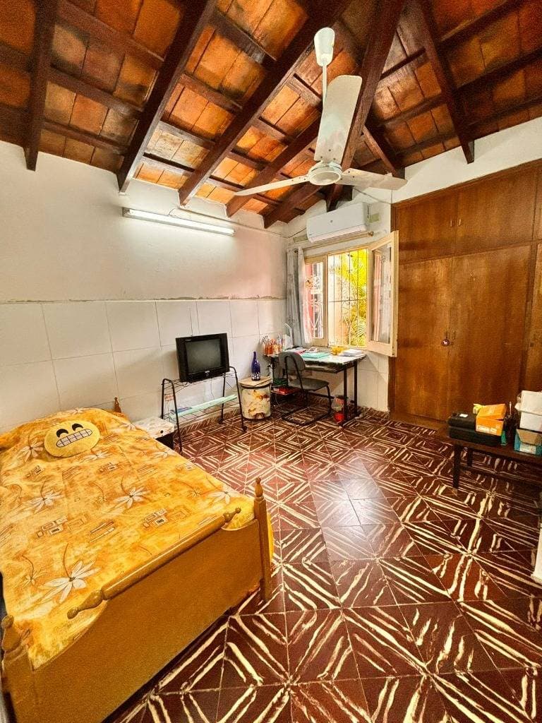 Terreno con casa a refaccionar en barrio san vicente, foto 3
