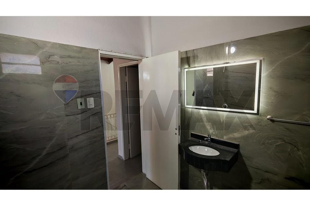 Dúplex en Ciudad Nueva con 2 cocheras – Espacio, ubicación y comodidad