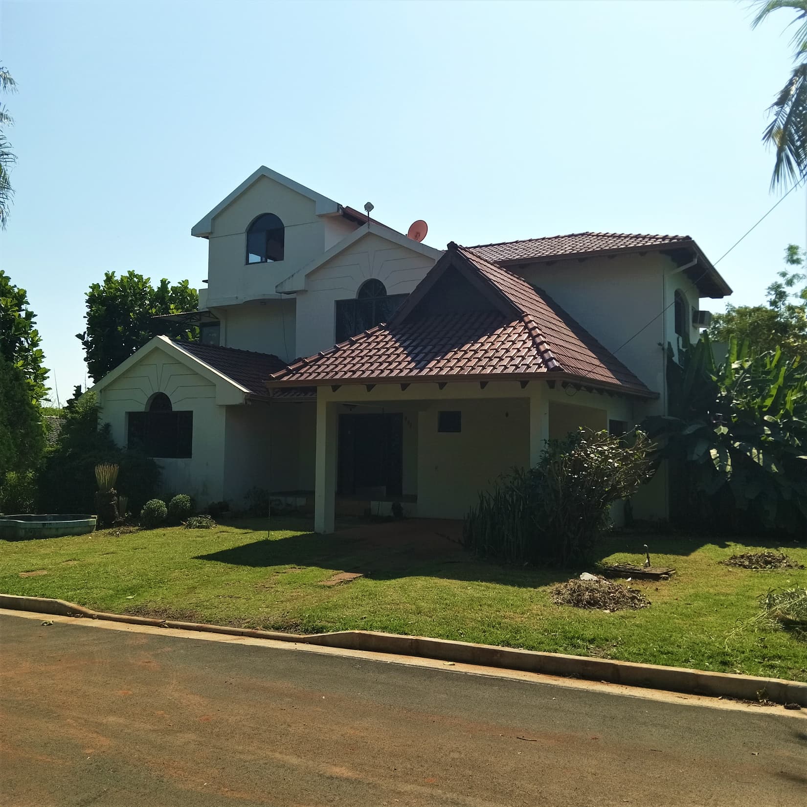 Alquilo casa en paraná country club