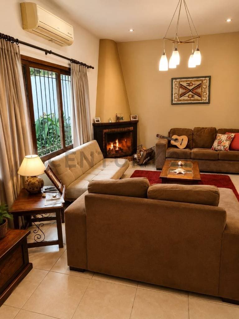 FOR SALE 5 Bedroom Residence in Barrio Ycuá Satí — foto 4