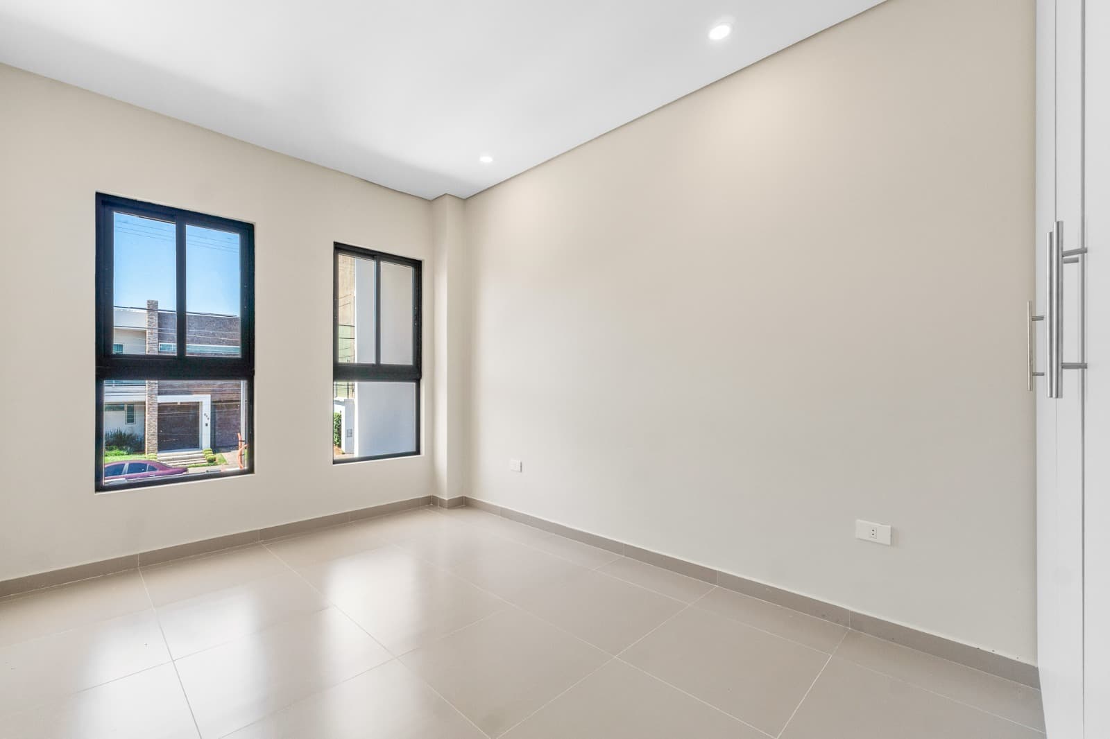 Duplex en venta Fernando de la Mora zona norte, foto 5