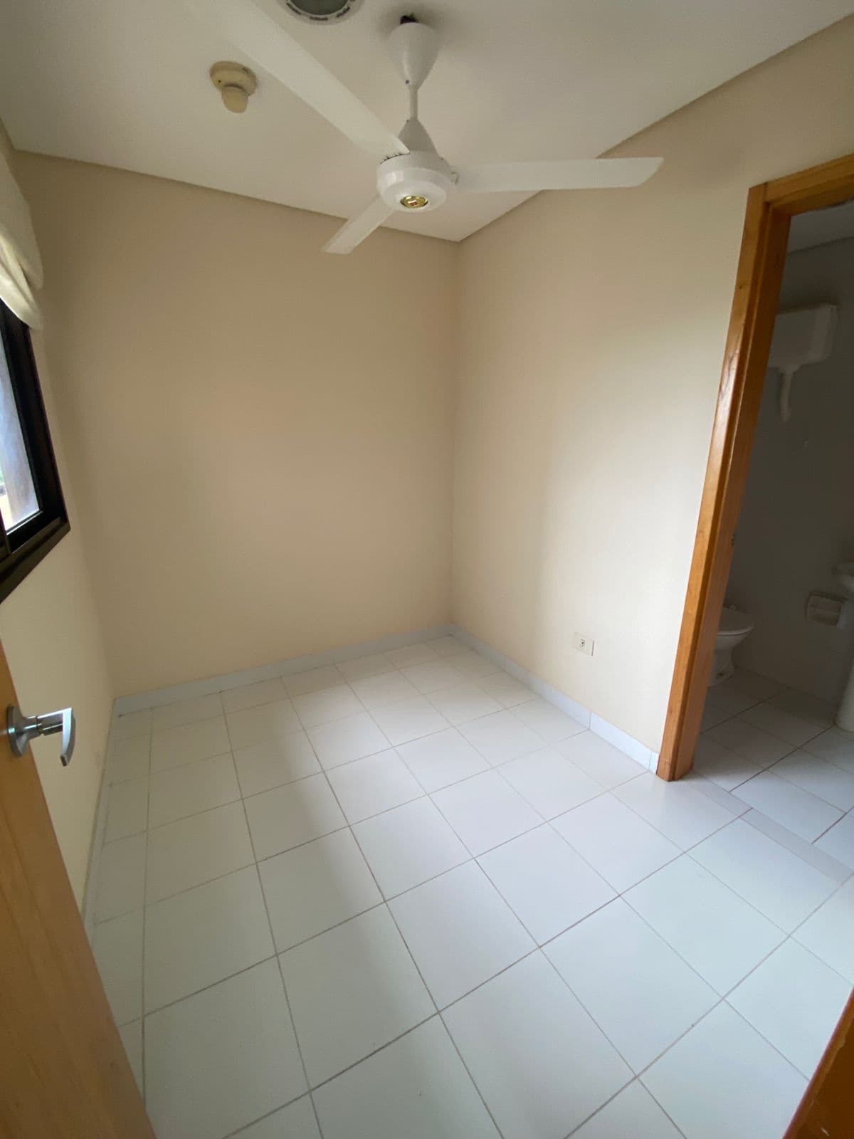 DEPARTAMENTO Stma. Trinidad $2.200 incluye Iva y expensas, foto 3