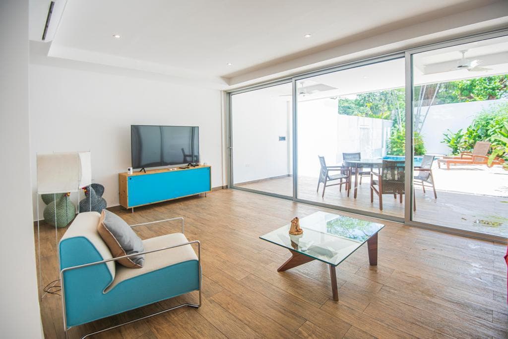 Hermoso casa pareada inteligente ! Generador y servicios adicionales incluidos — foto 4