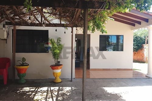 Vendo casa en Ñemby