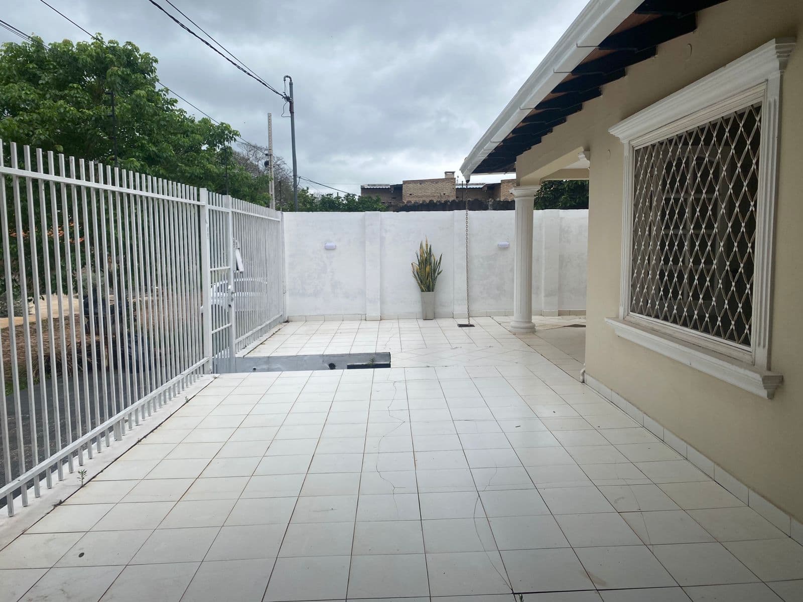 Casa en Luque barrio campo grande — foto 2