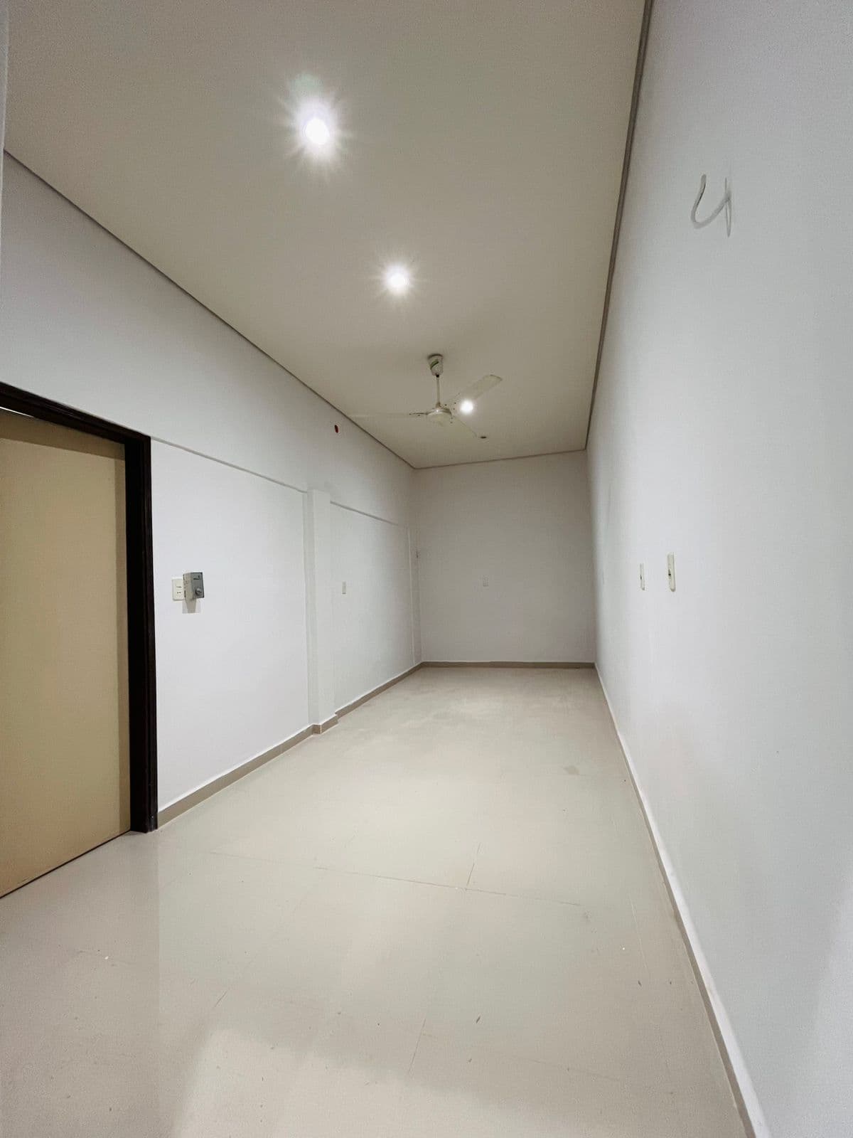 Local Comercial de 120m2 - Luque — foto 2