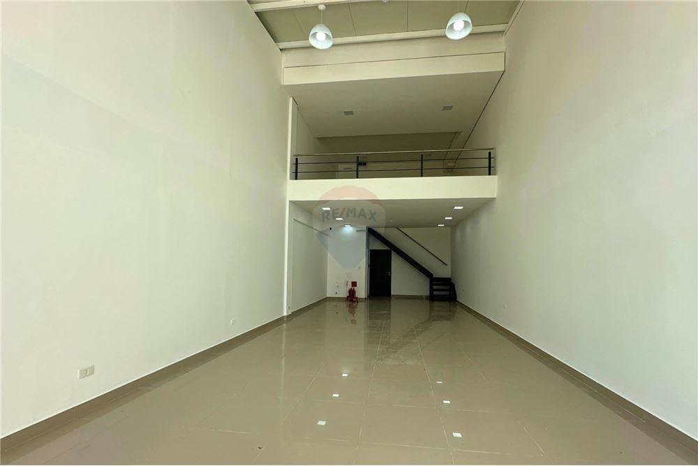 local comercial en Asunción - Barrio Ycuá Satí, foto 2