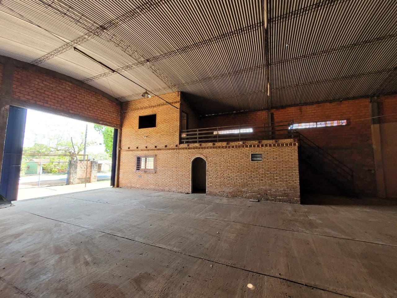 Deposito de 750 m2 en ita km 20 — foto 3