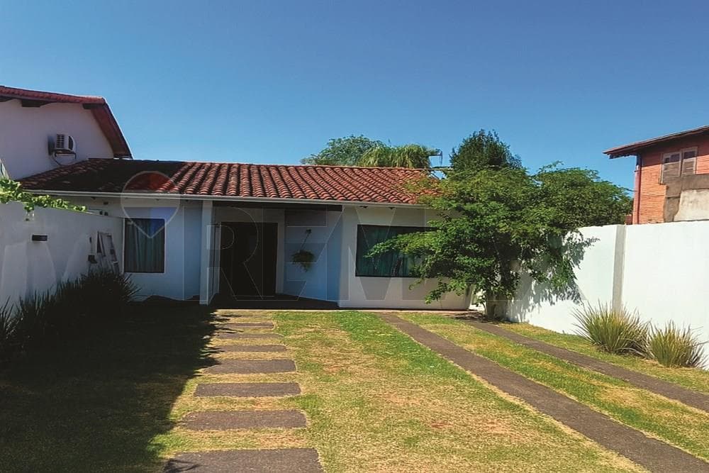 En venta casa de 3 dorm con piscina-Los Laureles, foto 3