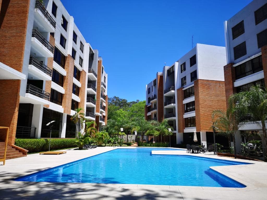 Vendo departamento de 2 dormitorios en condominio parque peron