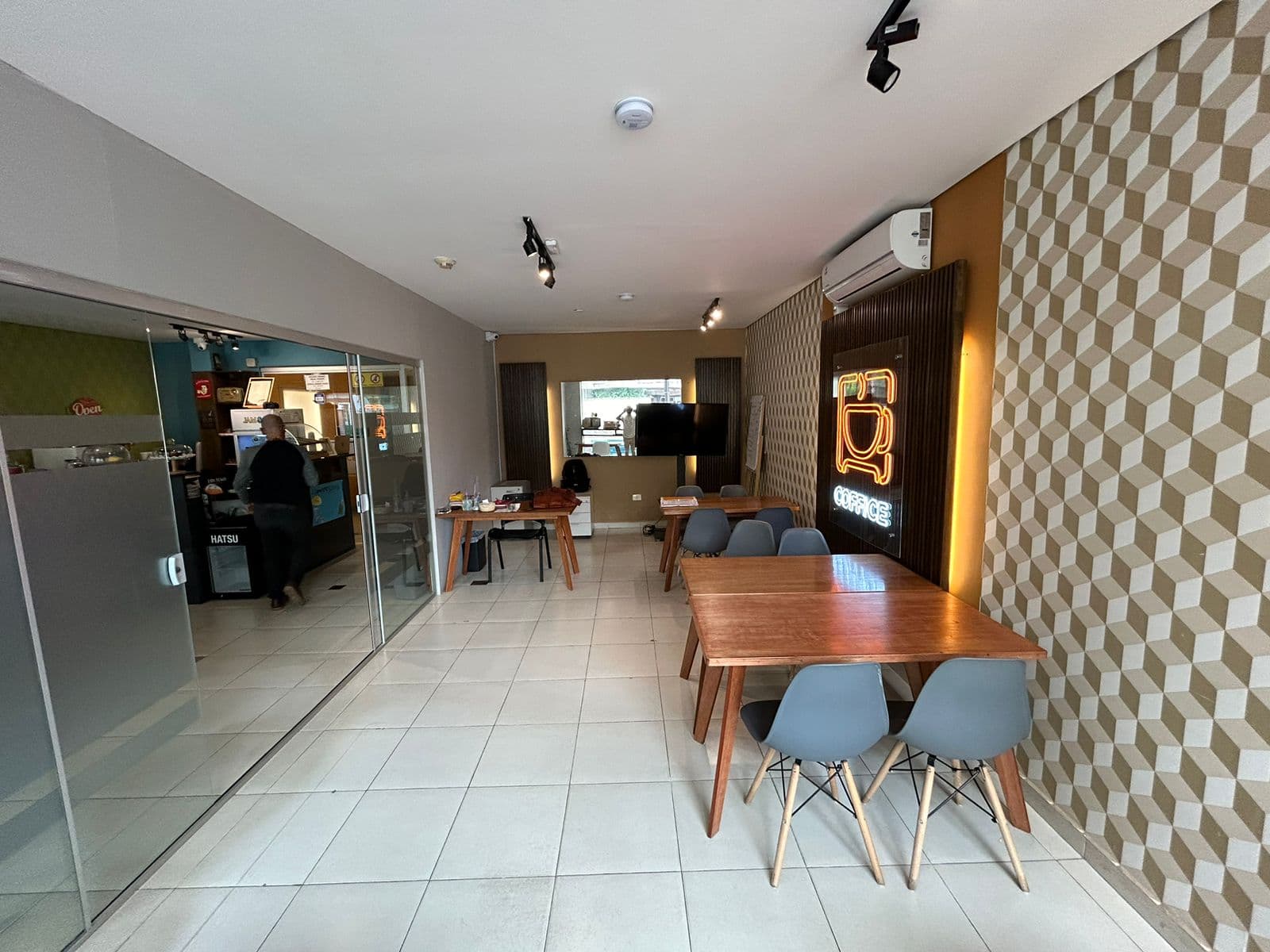¡Expande tu negocio en Villa Morra hoy!, foto 2
